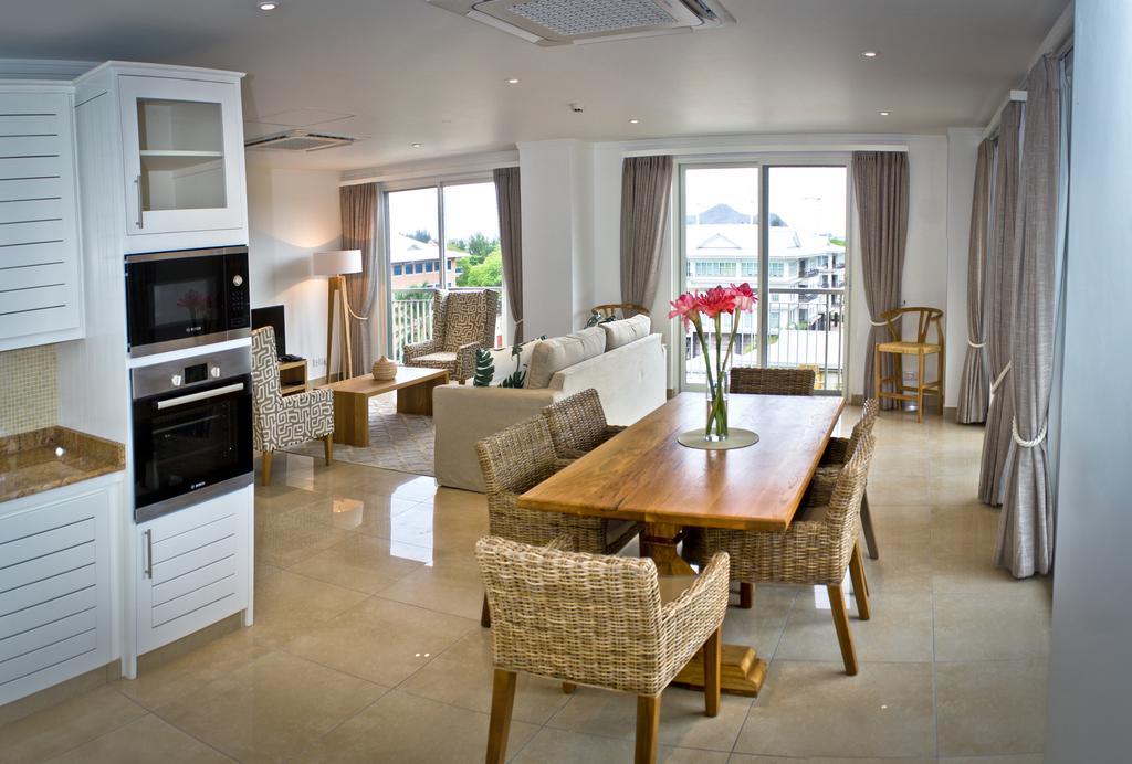 The Quadrant Luxury Apartments 빅토리아 외부 사진